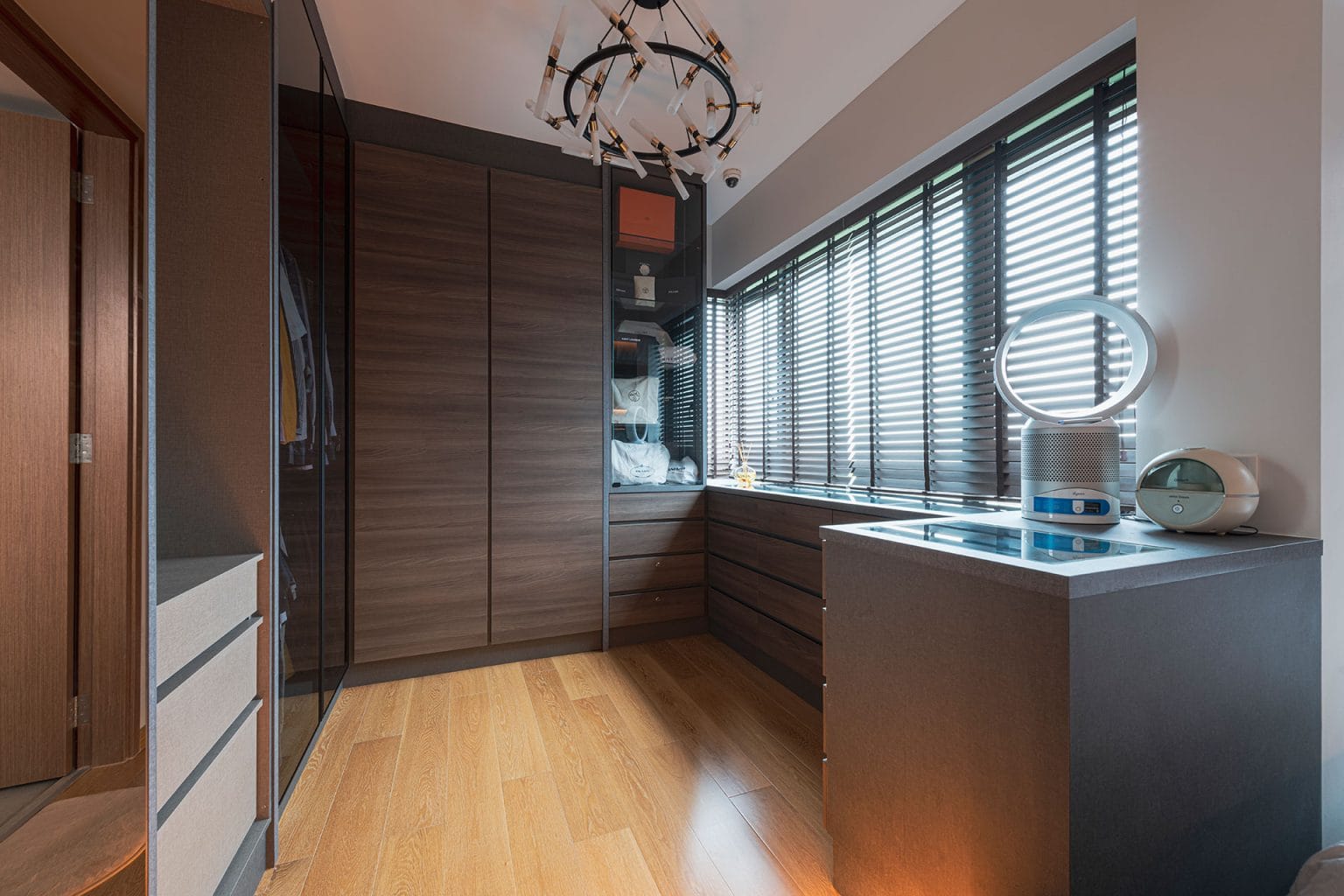 Guide to Organizing Your Closet Earth Interior Design